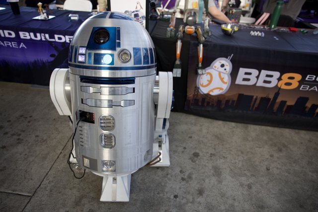 R2-D2 Steals the Show at Maker Faire 2025