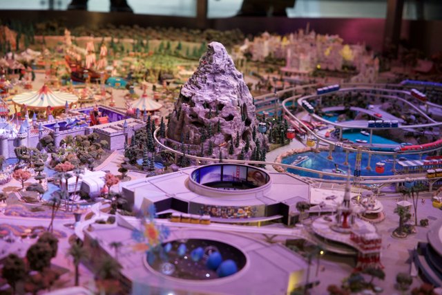 A Small World of Thrills: Miniature Theme Park Model
