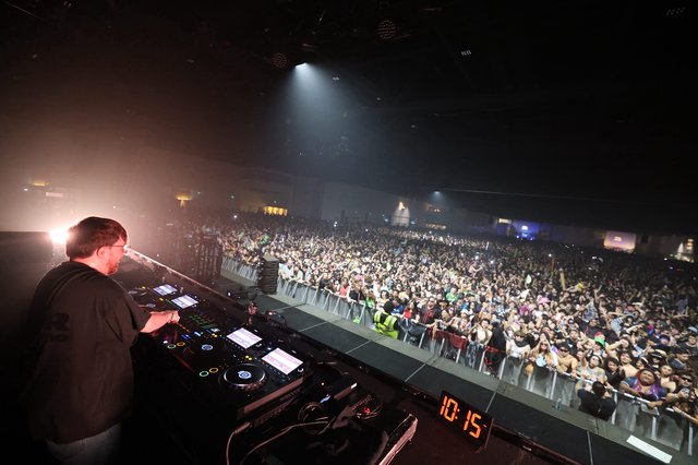 DJ Commands Massive Crowd at Wobbleland Festival 2026
