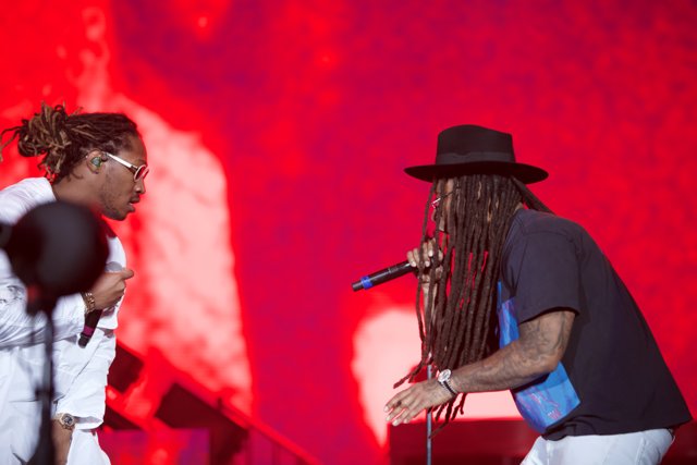 Dynamic Duo Delights Crowd at Coachella Concert