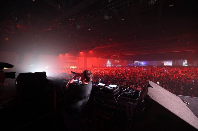 DJ Commands Massive Crowd at Wobbleland 2026