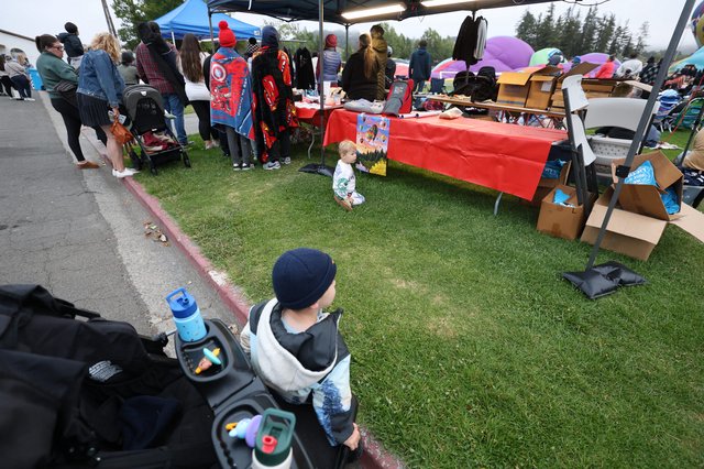 Children at Sonoma County Hot Air Balloon Classic Vendor Fair