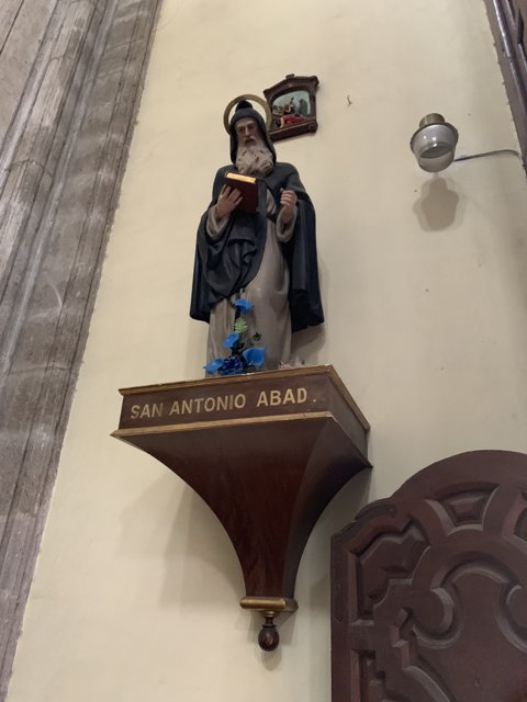 Statue of Saint Joseph in Santo Domingo Church