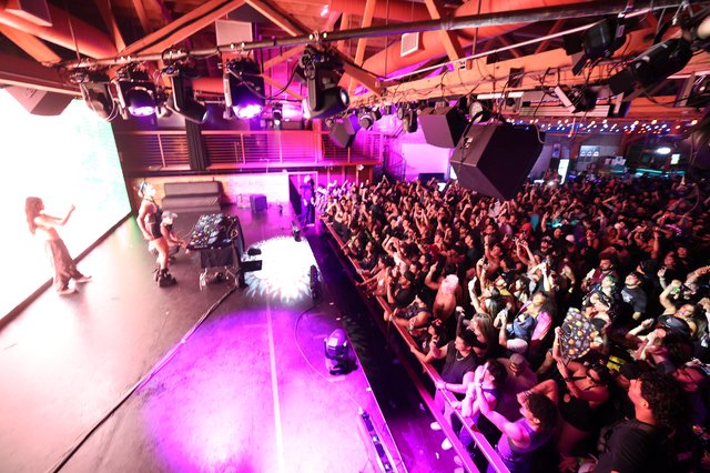 Massive Crowd Electrified at Wobbleland 2026 Festival