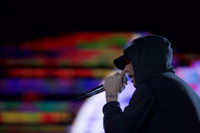 Eminem Rocks the Stage at VMA's in Los Angeles