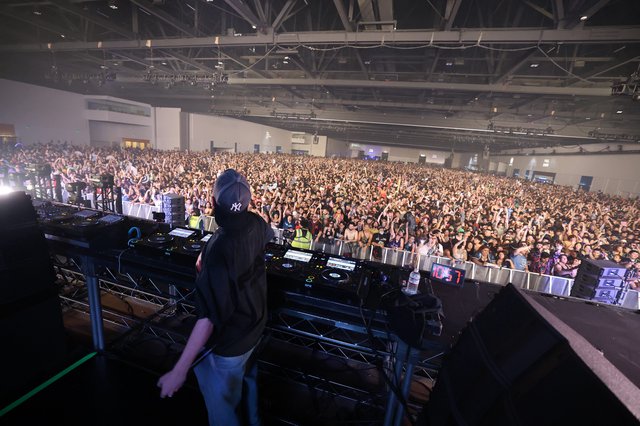 DJ Commands Massive Indoor Festival Crowd at Wobbleland