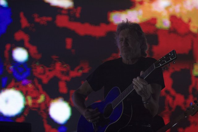 Roger Waters' Acoustic Performance at Coachella