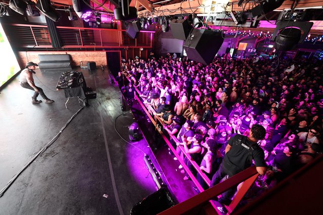 Packed Crowd Surges at Wobbleland 2026 Festival