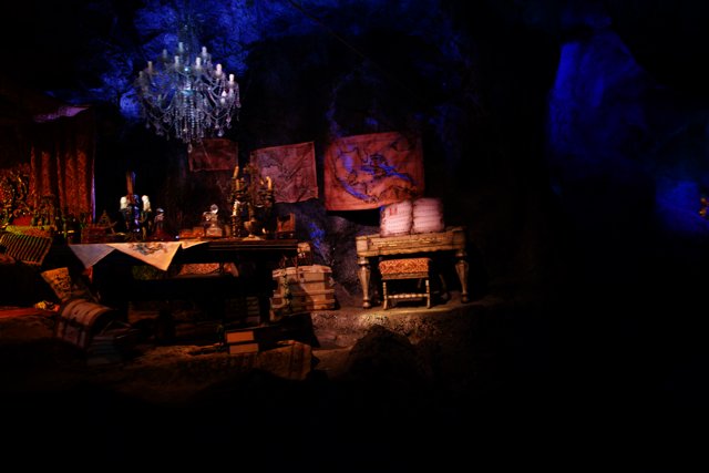 Enchanting Cave Hideaway