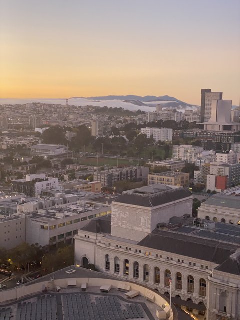 A Bird's Eye View of San Francisco's Metropolis