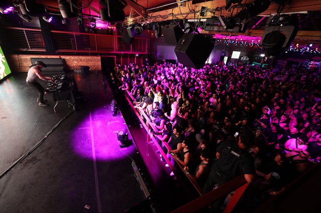 DJ Rocks Packed Crowd at Wobbleland 2026
