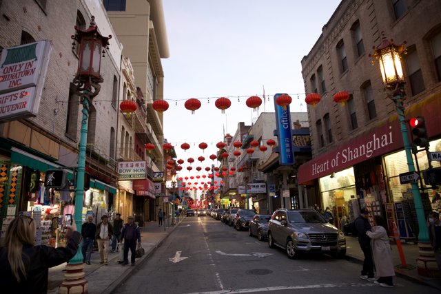 Vibrant Pulse of Chinatown