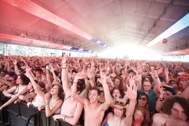 Urban Crowd Gets into the Groove at Coachella