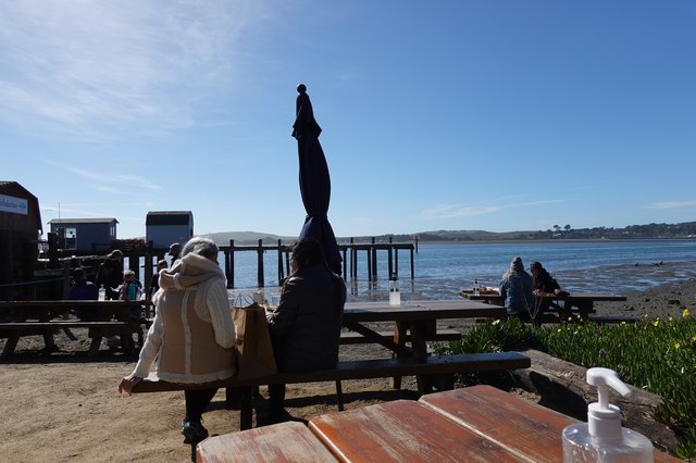 Waterfront Dining with Scenic Bay Views