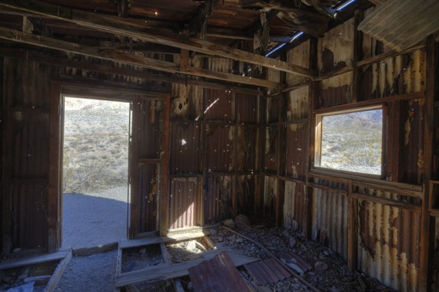 Abandoned Cabin: A Window to the Past