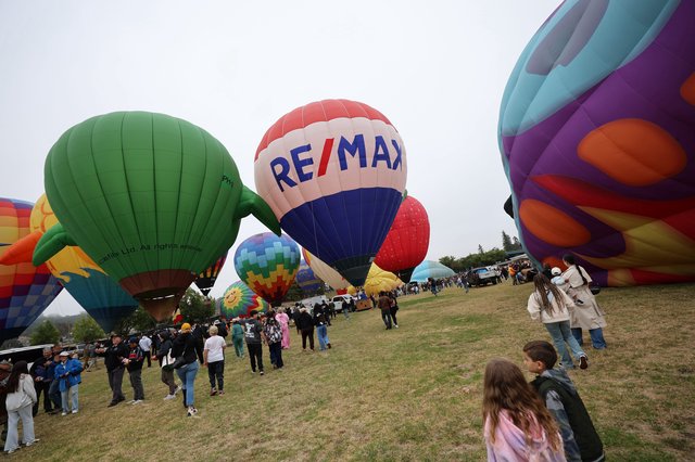 RE/MAX Balloon Soars at Sonoma County Classic