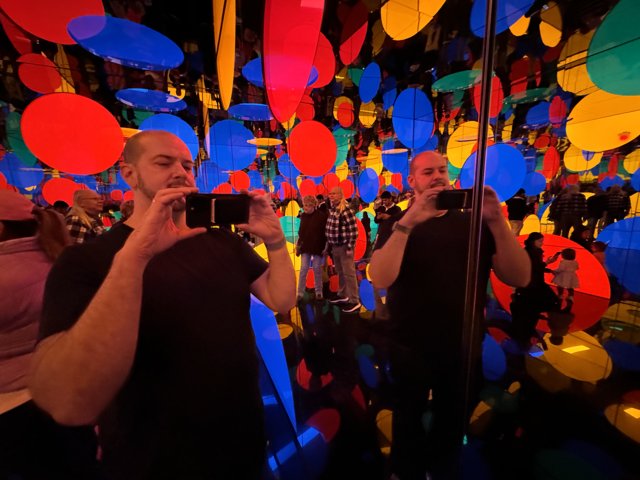 A Technicolor Selfie: Capturing the Moment