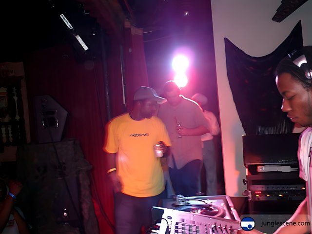 DJ Grooves on the Turntable