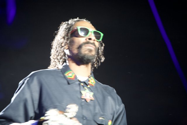 Snoop Dogg Rocks the O2 Arena in London