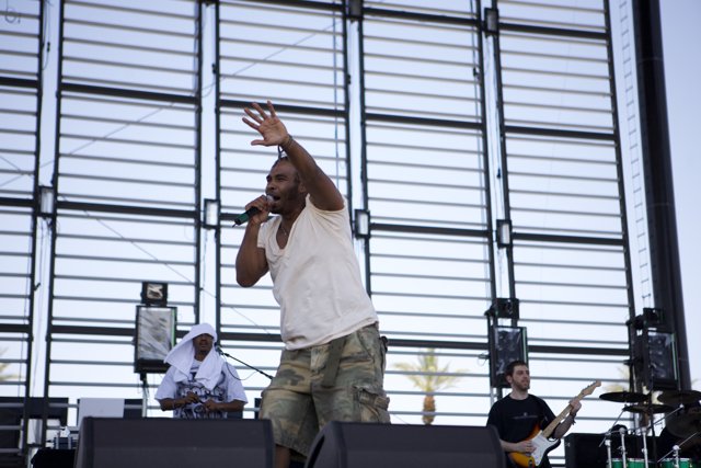 Pharoahe Monch Rocks Coachella Stage with His Guitar