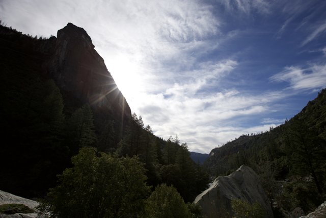 Radiant Sunlight Over Yosemite Peaks