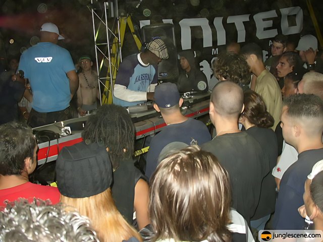 Summer Sounds: DJ Rocks the Crowd