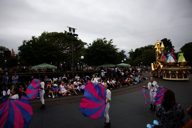 Enchanting Disneyland Parade Experience