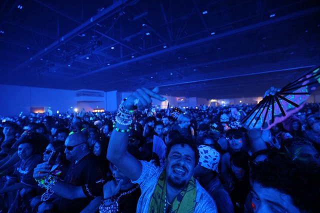 Euphoric Crowd Surges at Wobbleland 2026 Festival