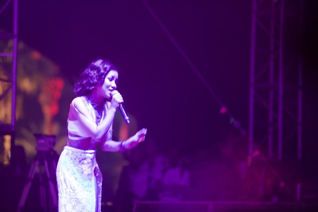 Jhené Aiko's Electrifying Solo Performance at Coachella