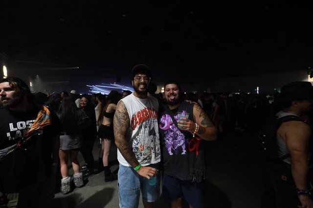 Friends Celebrate at Wobbleland Music Festival 2026