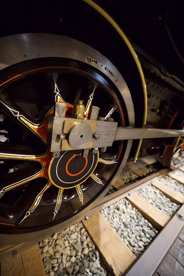 Ornate Steam Locomotive Driving Wheel and Connecting Rod Detail