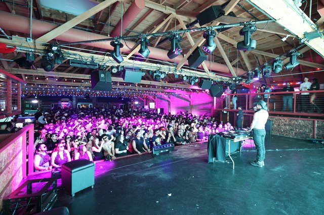 DJ Ignites Packed Crowd at Wobbleland Festival 2026