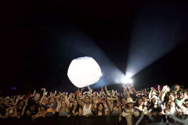 Balloon Night: An Ethereal Coachella Concert