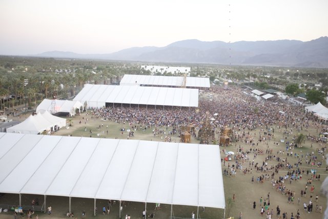 Coachella Music Festival takes the Crowd by Storm