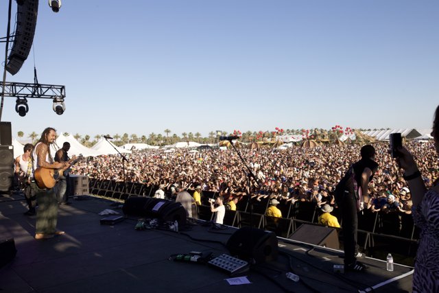 Jamming with the Crowd at Coachella 2009