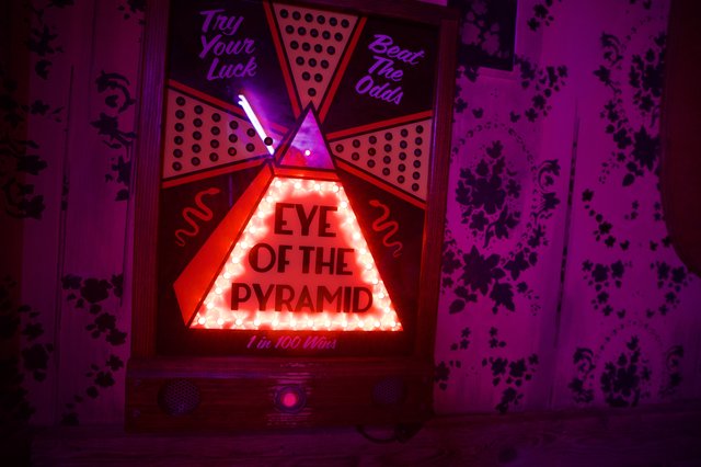 Eye of the Pyramid Vintage Arcade Game Machine