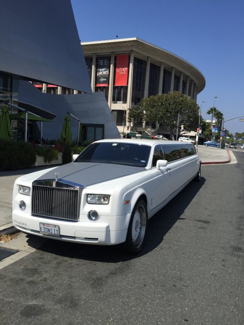 White Rolls Royce Limo in Los Angeles