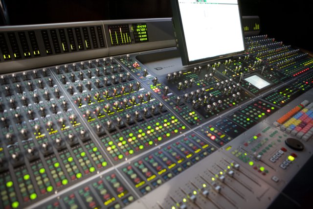 Mastering the Mixing Console