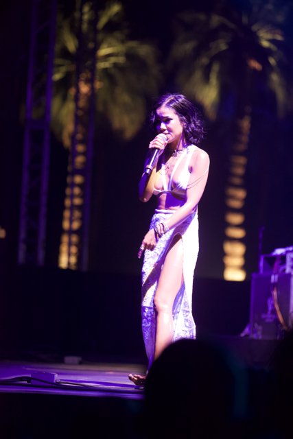 Jhené Aiko Shines on Coachella Stage