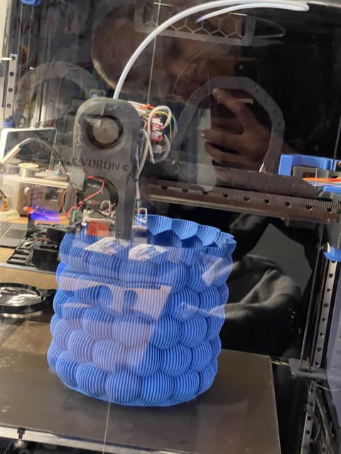 3D Printing a Blue Sphere