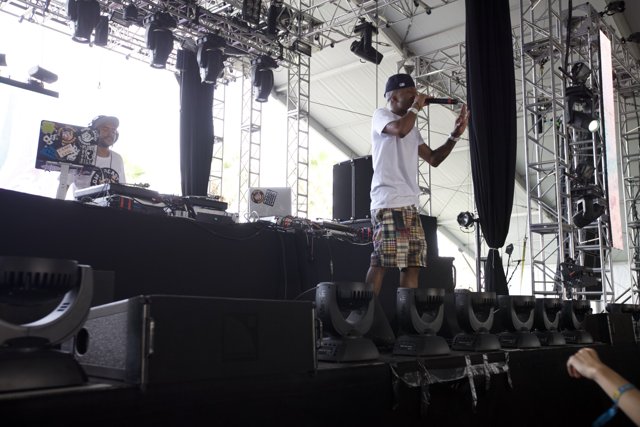 DJ Craze electrifies Coachella crowd