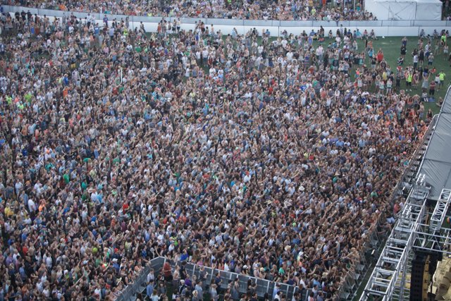 Coachella 2013: The Thrillingly Massive Concert Crowd