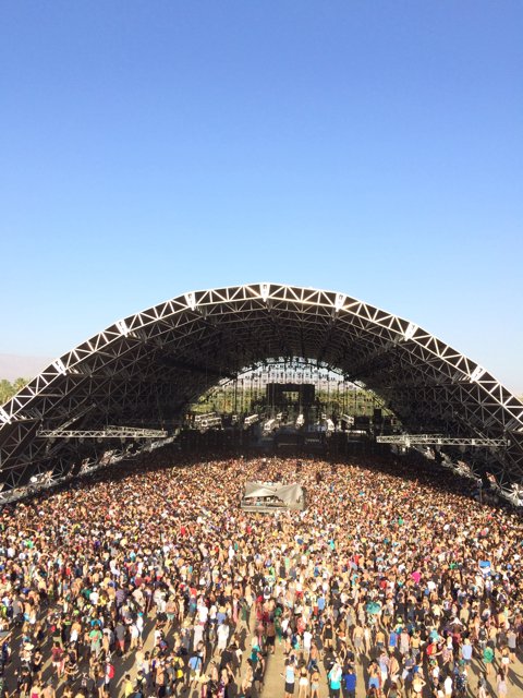 A Sea of People at the Empire Polo Club Concert