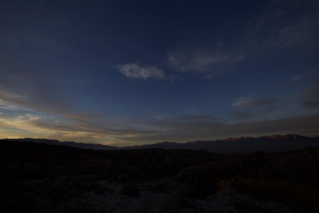 Desert Sunsets: Mountains at Dusk