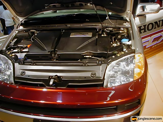 Honda Odyssey Debuts Hybrid Engine at LA Auto Show 2002