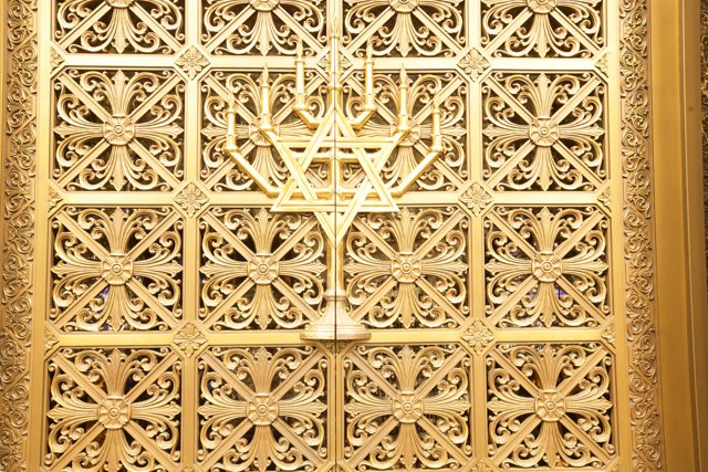 Golden Wall with Elaborate Designs in Wilshire Temple