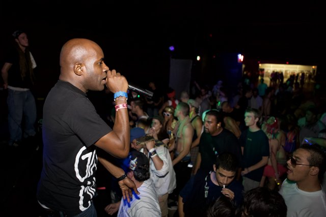 MC Q Bringing the Groove to a Nightclub