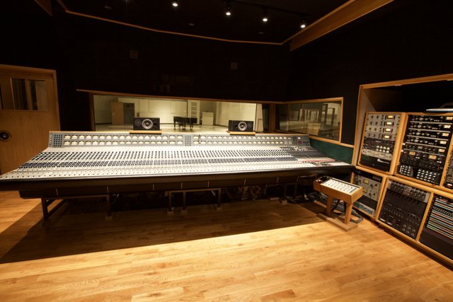 Inside the 2009 Eastwest Studio