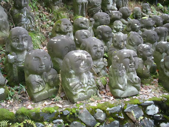 Stone Statues of Kyoto City Hall
