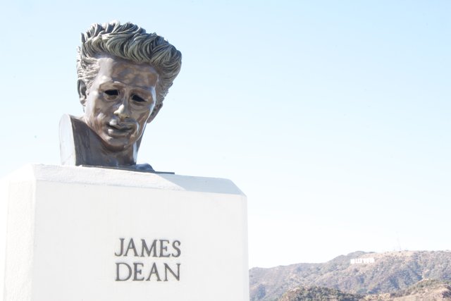 Iconic James Dean Statue Stands Tall in Hollywood